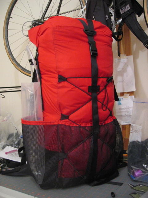 Smaller summer pack with mesh pockets