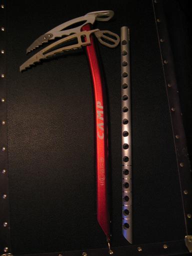 Axe1
