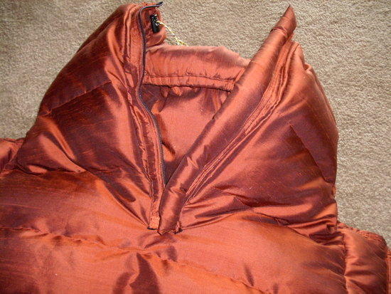 Inside detail, zipper and draft tube