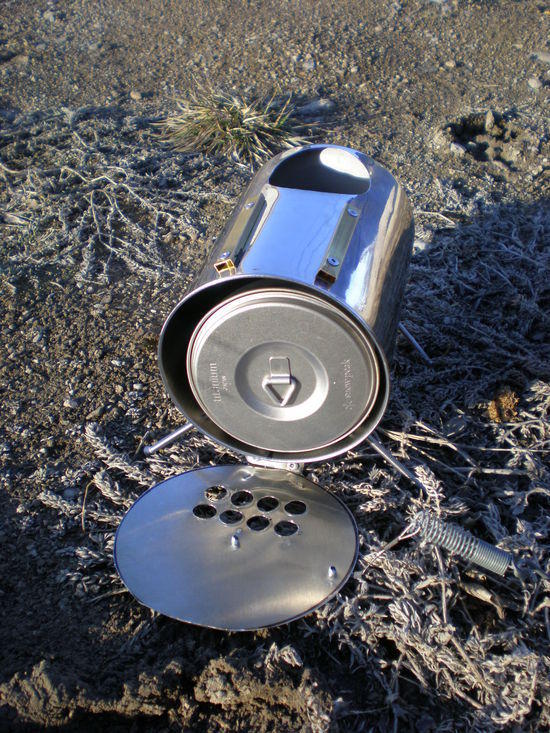 Kettle fits inside stove for transport