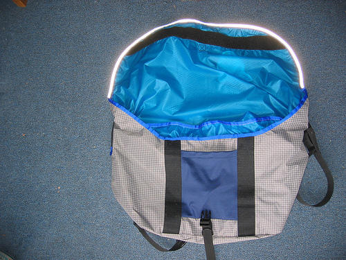 courier pack, open