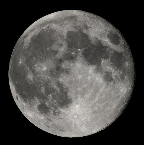 Luc Viatour Moon