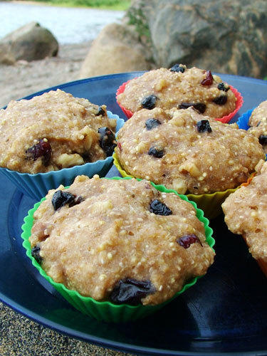 silicone muffin cups in use
