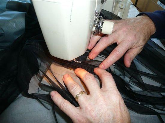 sewing in the zipper 2