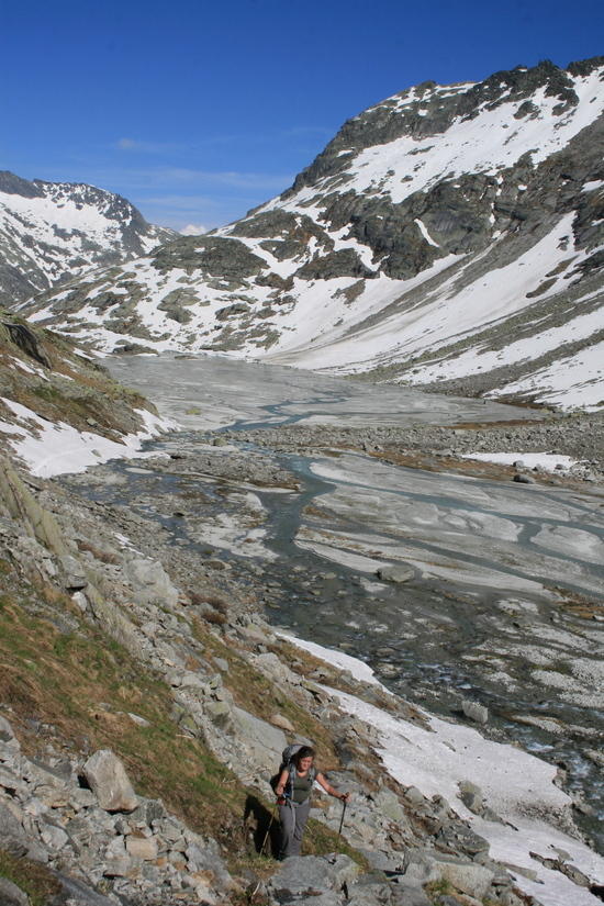 further up, in sight of the refuge