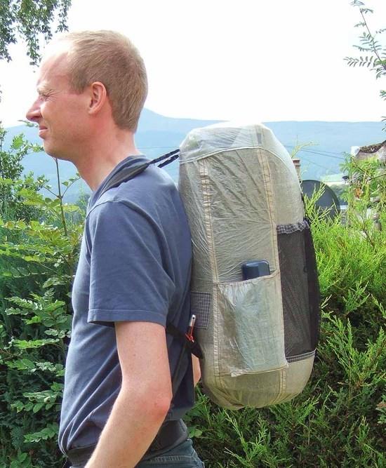 Cuben small pack (side)