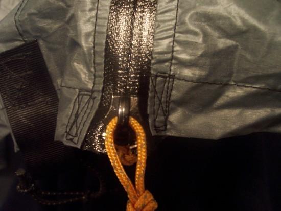 Silnylon tarp beak zipper bottom detail