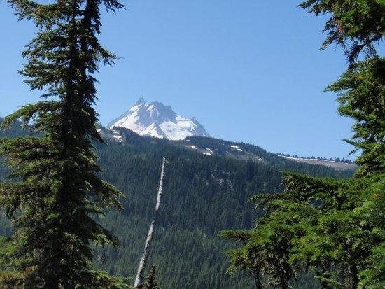 First glimpse of Mt. Hood to the north