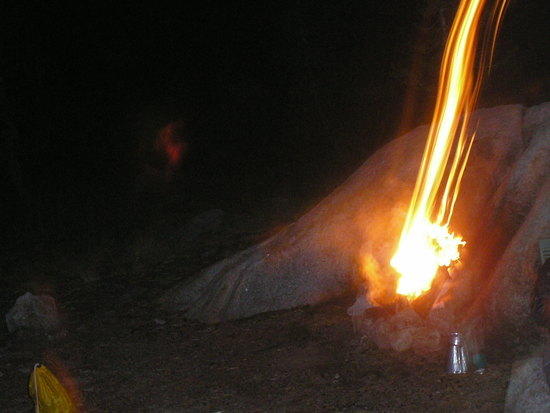 472