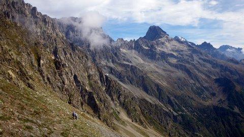 descent to Chapelle 1