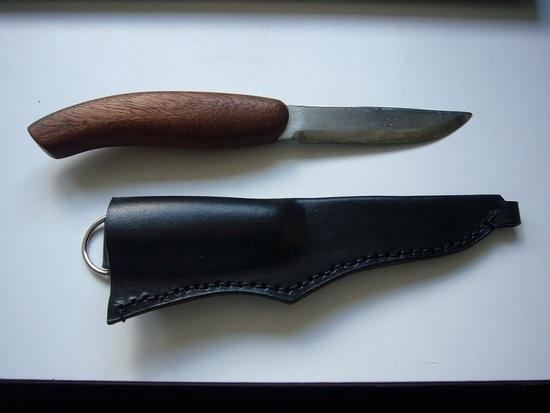 Knife + sheath