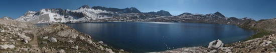 Wanda Lake and the impressive Goddard Divide