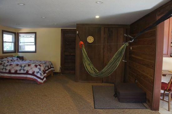 Indoor hang
