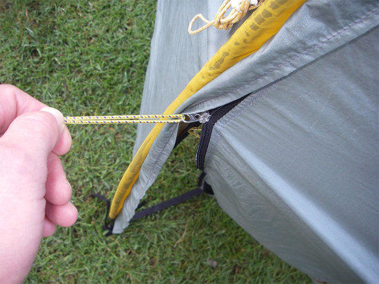 zip pull wrong way