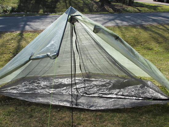 hexamid with beak rolled up and zipper open