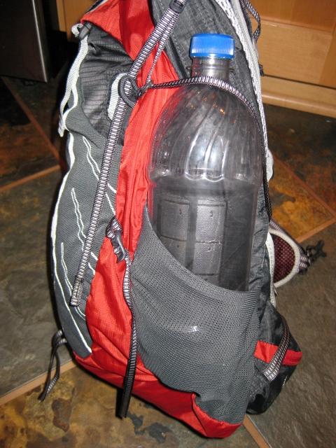 Hornet 24 Front with tall bottle
