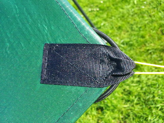 Tie out close up