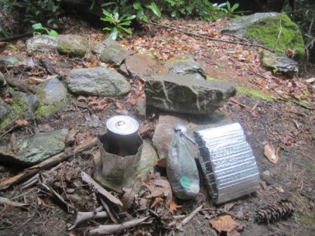 trapper mug with cat food can lid