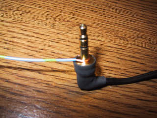 Extending an FM antenna