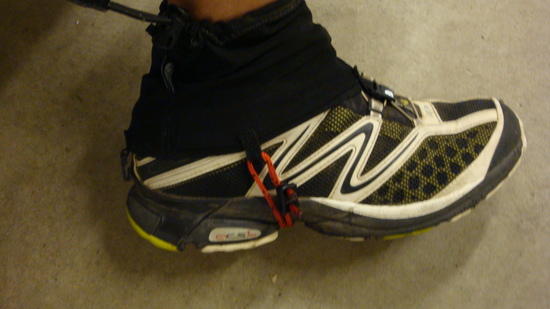 outside view TNF gaiter