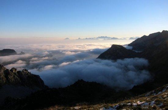 4 West from Col de Pavis