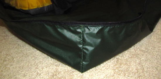 Bivy head zipper detail