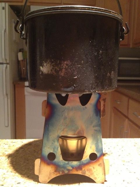 Stove in Emberlit Mini from the side