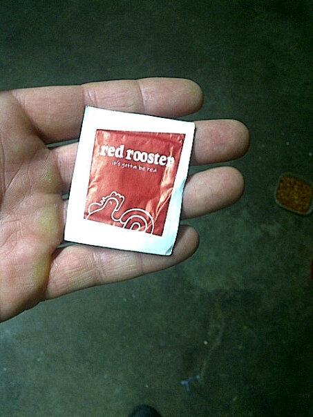 red rooster wet wipes