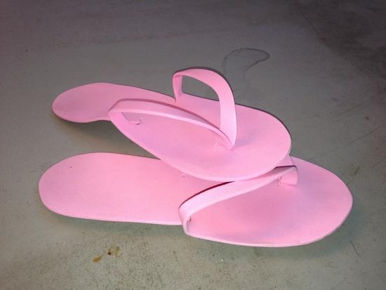 13 gram sandals