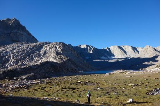 Heading towards Alpine Col and Goethe Lake
