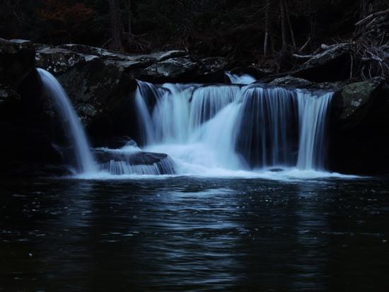 Devil's Den dark