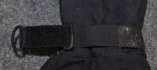velcro mitten wrist adjuster