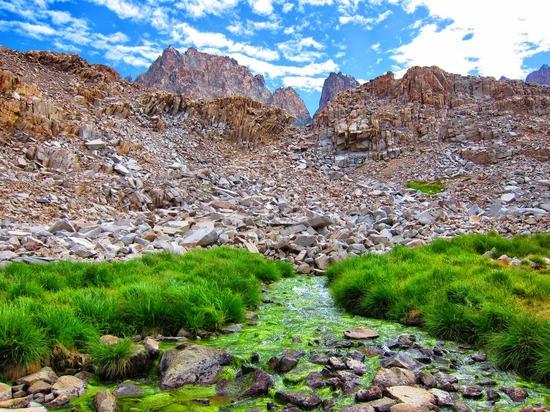 Rocky creek