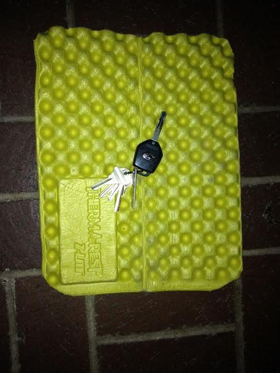 Z-lite sit pad