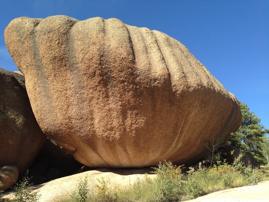 Large boulder along Lost Creek