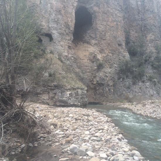 Cliff dwelling 2015