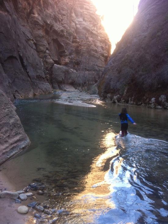 P walking in narrows