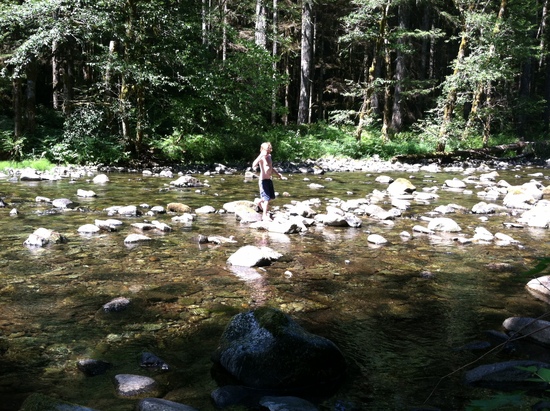 creek play